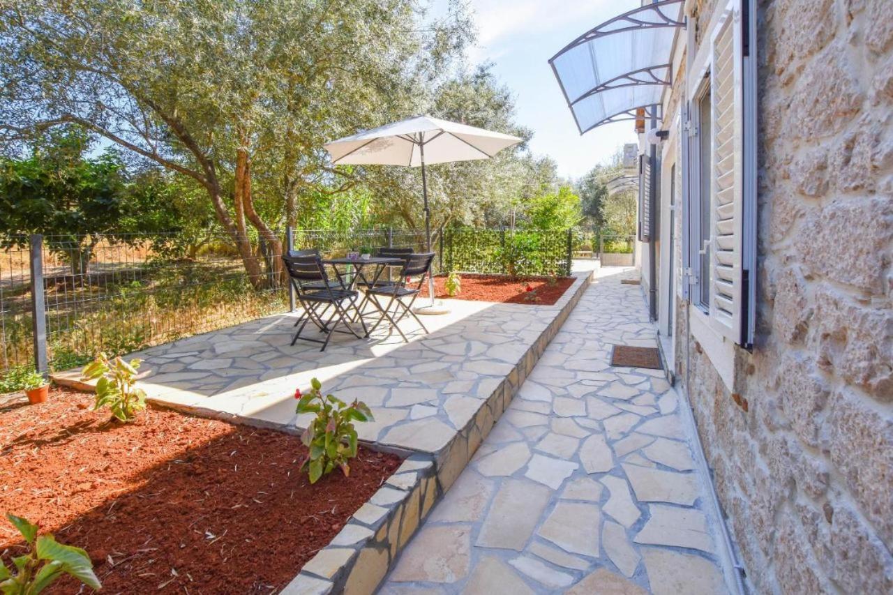 Suite Apartment Toni Poljana  Екстериор снимка